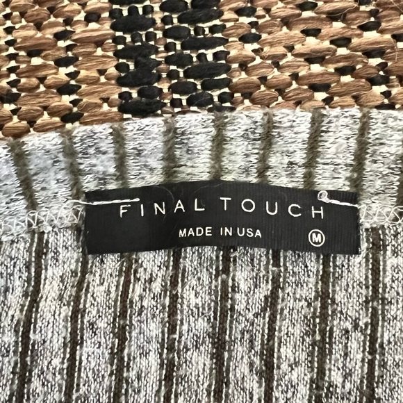 Open Twist Back Gray and Green Sweater - Picture 4 of 9